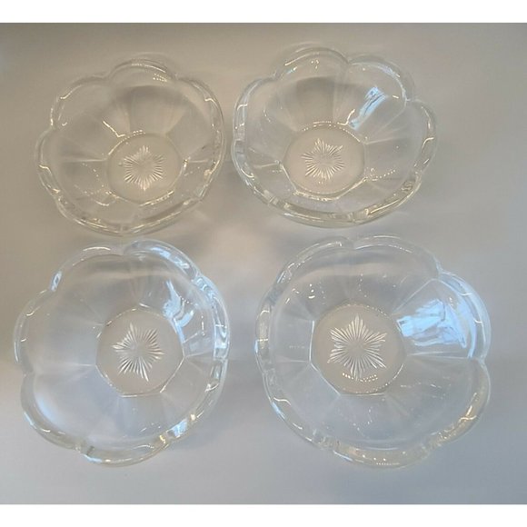 Central Glass Works Krystol 4" Scalloped Nappy Set of 4 - Picture 1 of 4